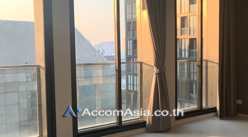 unit 1 Bedroom  Condominium For Rent in Ploenchit, Bangkok  near BTS Ploenchit (AA26699)