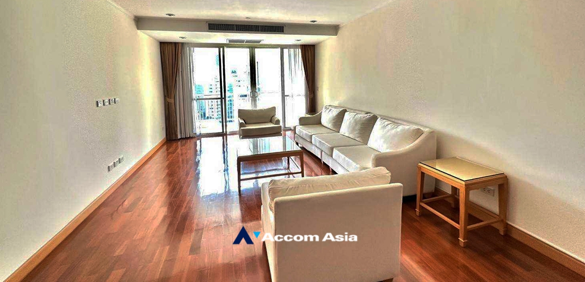  2  3 br Apartment For Rent in Sukhumvit ,Bangkok BTS Phrom Phong at Apartment with Top Facilities, Close to Emshere AA26721