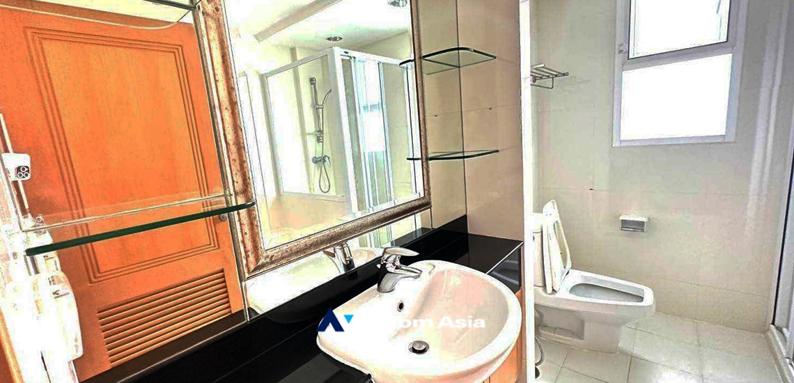 7  3 br Apartment For Rent in Sukhumvit ,Bangkok BTS Phrom Phong at Apartment with Top Facilities, Close to Emshere AA26721