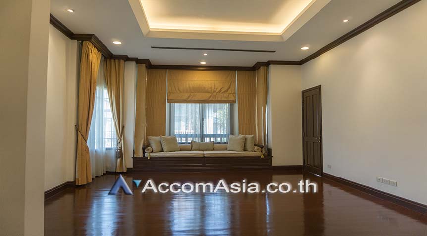 12  4 br House For Rent in Sathorn ,Bangkok BTS Saint Louis - BRT Thanon Chan at Exclusive Resort Style Home  AA26726