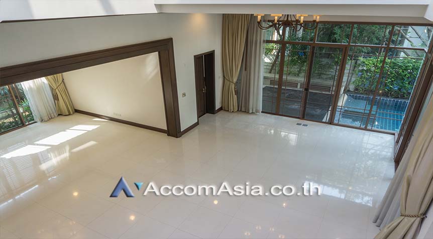 4  4 br House For Rent in Sathorn ,Bangkok BTS Saint Louis - BRT Thanon Chan at Exclusive Resort Style Home  AA26726