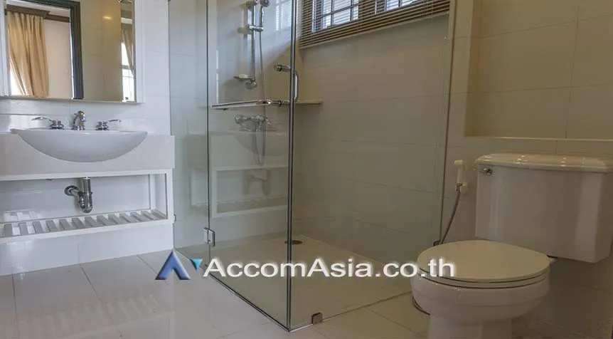 8  4 br House For Rent in Sathorn ,Bangkok BTS Saint Louis - BRT Thanon Chan at Exclusive Resort Style Home  AA26726