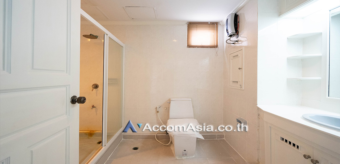 11  3 br Apartment For Rent in Sukhumvit ,Bangkok BTS Phrom Phong at Pet friendly - High rise Apartment in Phrom Phong AA26728