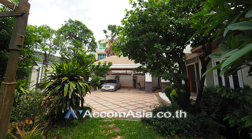 20  4 br House For Sale in Rama 3 ,Bangkok BTS Surasak - BRT Charoenrat at House  in Compound AA26745