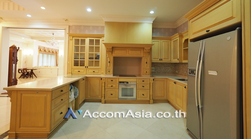 4  4 br House For Sale in Rama 3 ,Bangkok BTS Surasak - BRT Charoenrat at House  in Compound AA26745
