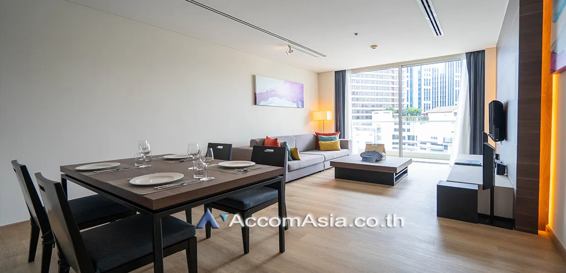 unit 2 Bedrooms  Apartment For Rent in Sukhumvit, Bangkok  near BTS Ploenchit (AA26747)