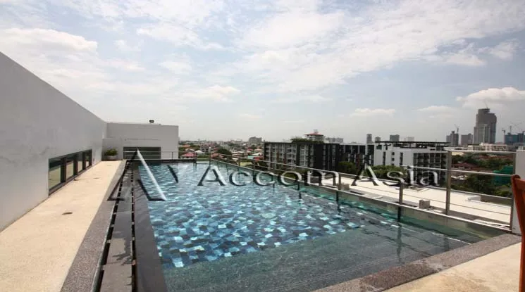  2  1 br Condominium For Sale in Sukhumvit ,Bangkok BTS Ekkamai at Click Sukhumvit 65 AA26758