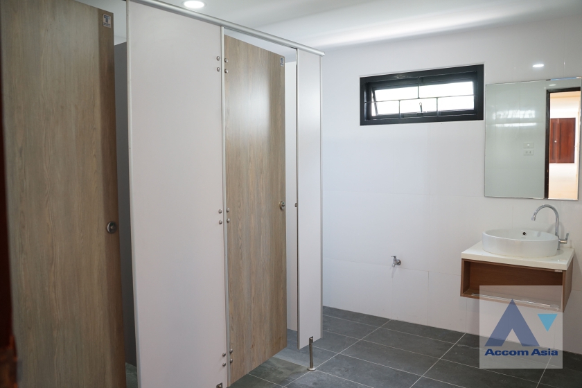 20  7 br House For Rent in Pattanakarn ,Bangkok  AA26801