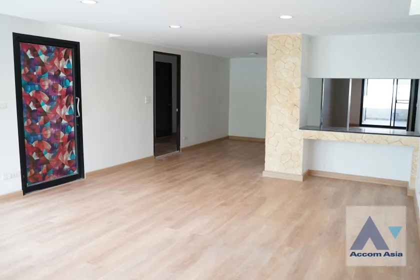 7  7 br House For Rent in Pattanakarn ,Bangkok  AA26801