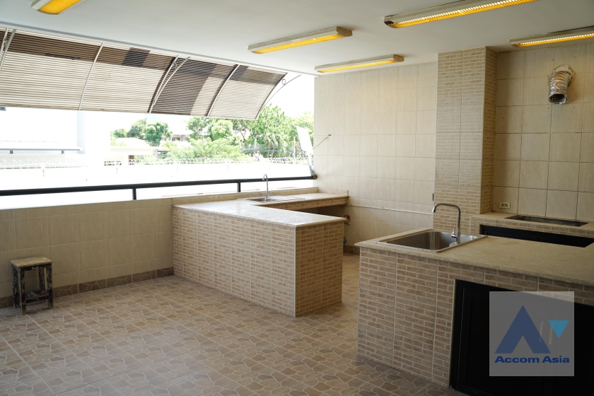 25  7 br House For Rent in Pattanakarn ,Bangkok  AA26801