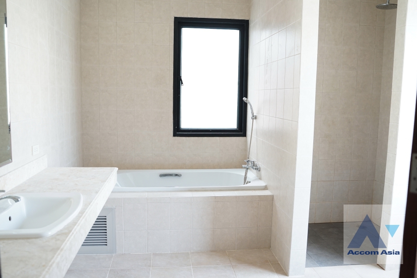 19  7 br House For Rent in Pattanakarn ,Bangkok  AA26801