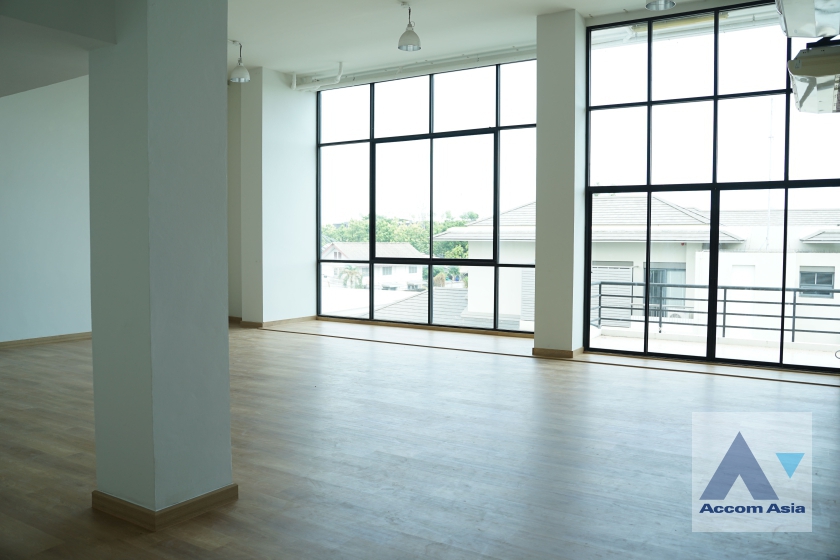  1  7 br House For Rent in Pattanakarn ,Bangkok  AA26801