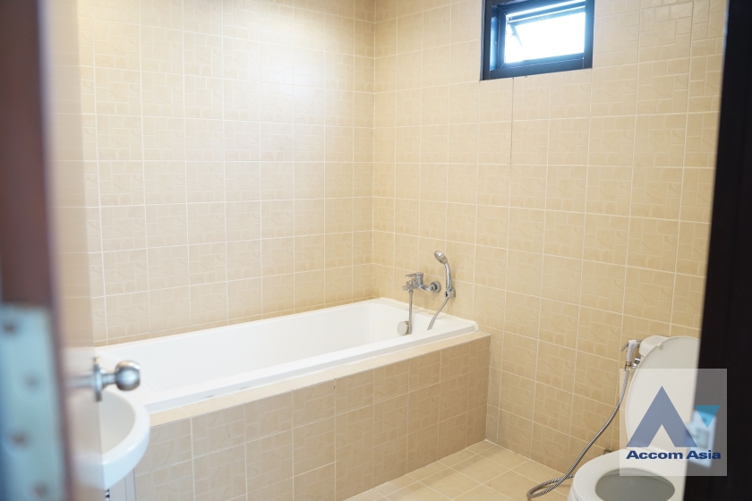 23  7 br House For Rent in Pattanakarn ,Bangkok  AA26801