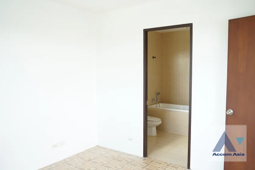 22  7 br House For Rent in Pattanakarn ,Bangkok  AA26801
