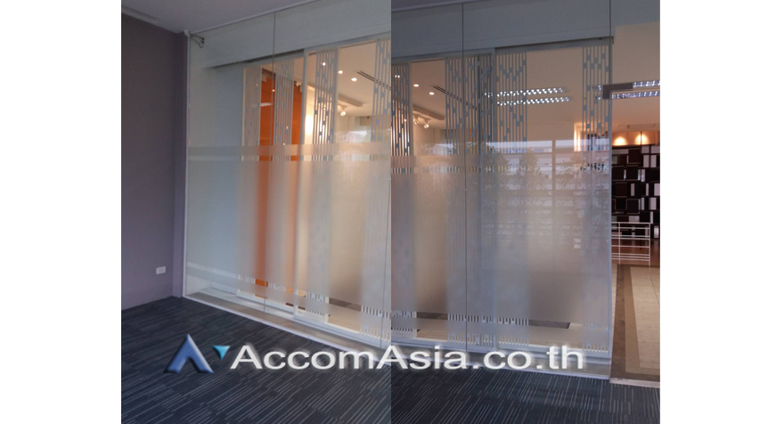  2  Retail / Showroom For Rent in Sukhumvit ,Bangkok BTS Ekkamai at The Horizon Ekkamai AA26817