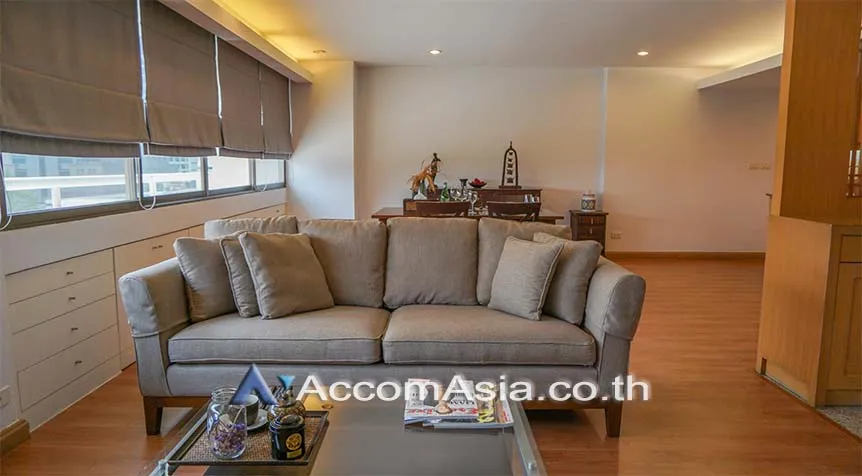 unit 2 Bedrooms  Apartment For Rent & Sale in Ploenchit, Bangkok  near BTS Ratchadamri (AA26844)
