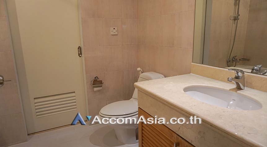 5  2 br Apartment for rent and sale in Ploenchit ,Bangkok BTS Ratchadamri at Step to Lumpini Park AA26844