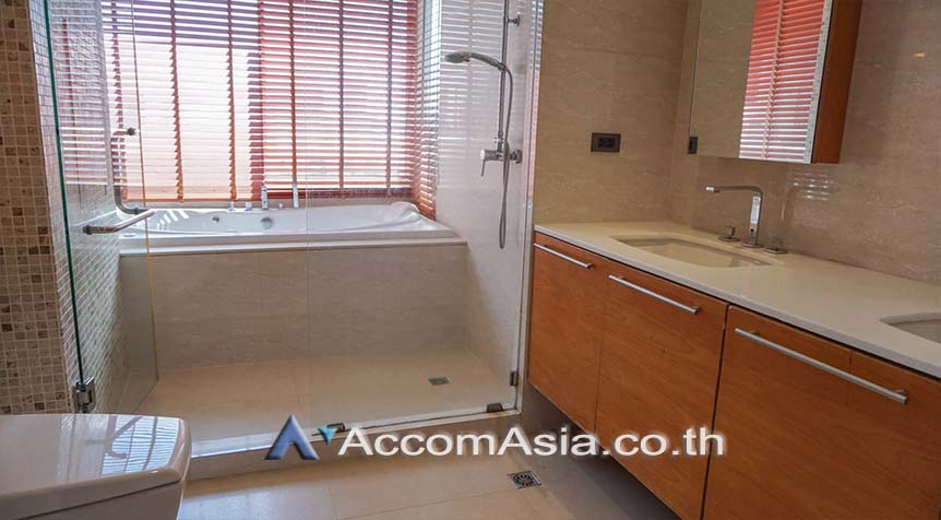 15  4 br Apartment For Rent in Sukhumvit ,Bangkok MRT Sukhumvit - BTS Asok at Homely Atmosphere AA26924