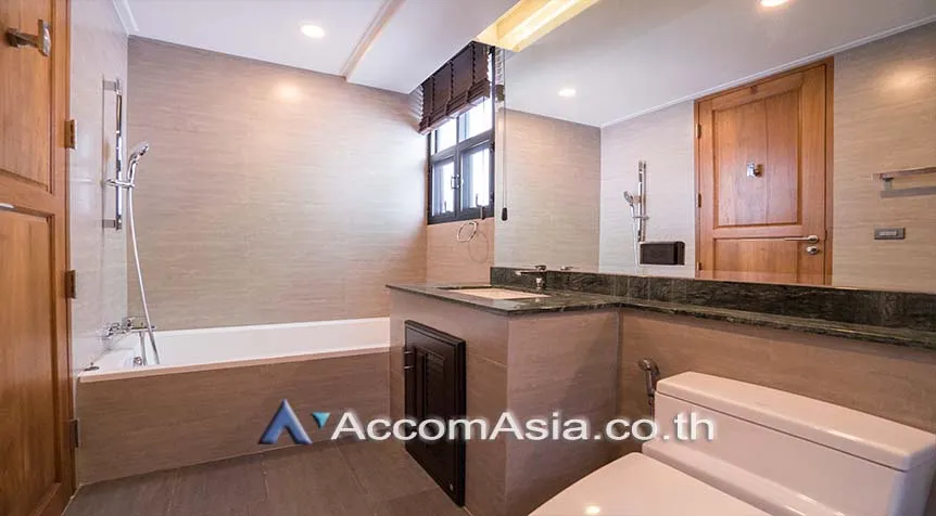 18  6 br House for rent and sale in Sukhumvit ,Bangkok BTS Phrom Phong AA26926