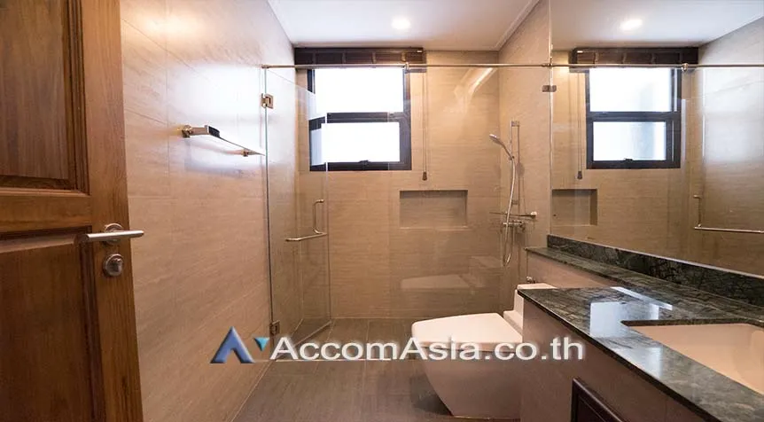 19  6 br House for rent and sale in Sukhumvit ,Bangkok BTS Phrom Phong AA26926