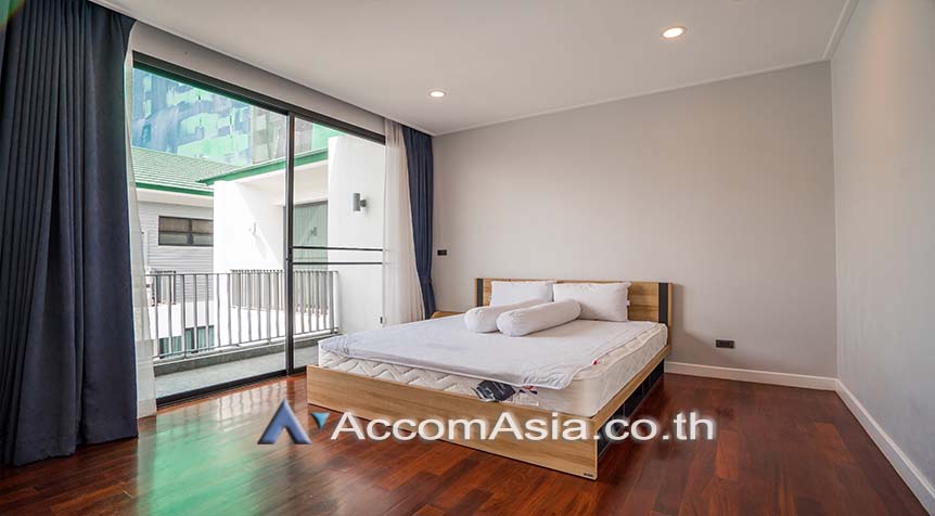 13  6 br House For Rent in Sukhumvit ,Bangkok BTS Phrom Phong AA26926