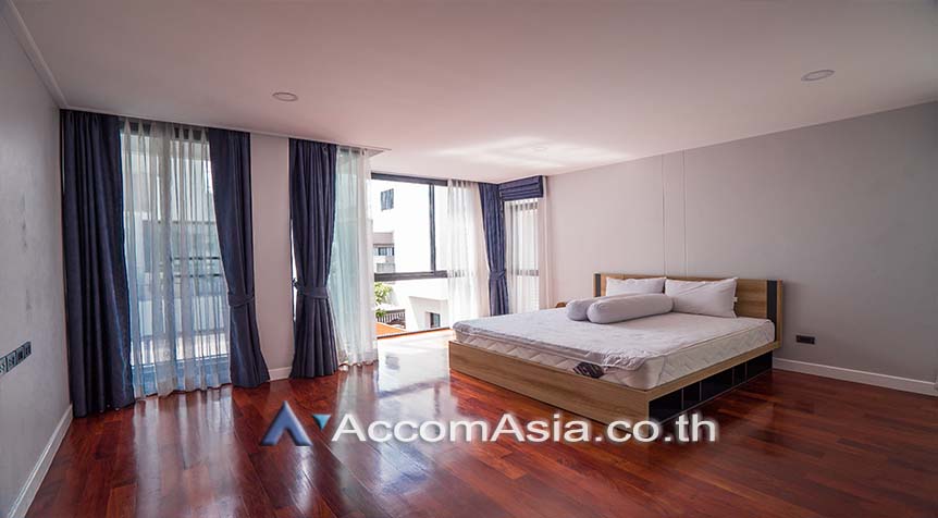 15  6 br House For Rent in Sukhumvit ,Bangkok BTS Phrom Phong AA26926