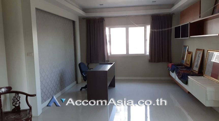 5  3 br Shophouse for rent and sale in Sathorn ,Bangkok  AA26937