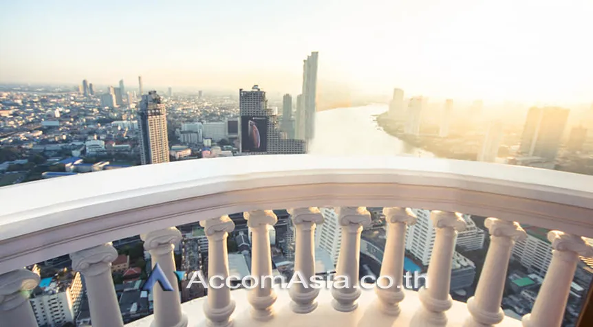 9  2 br Condominium For Rent in Silom ,Bangkok BTS Surasak at Nusa State Tower AA26978
