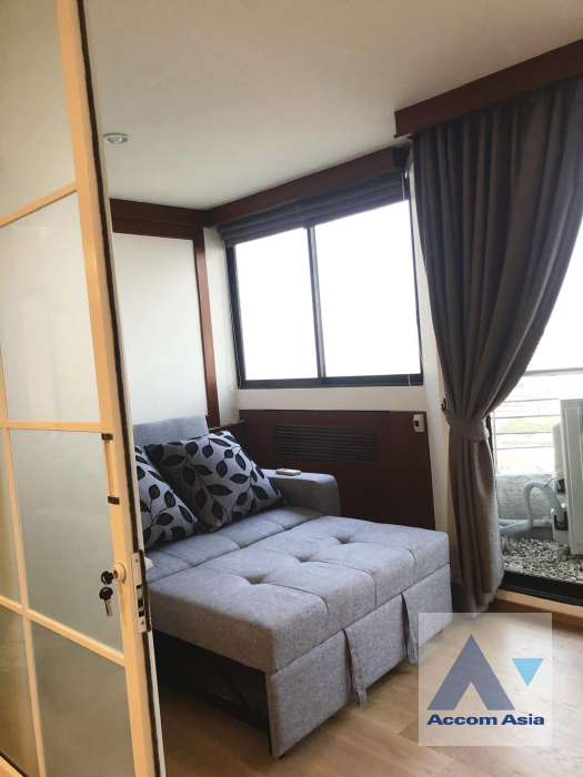 unitSupalai Place (Tower A) : Front Condominium