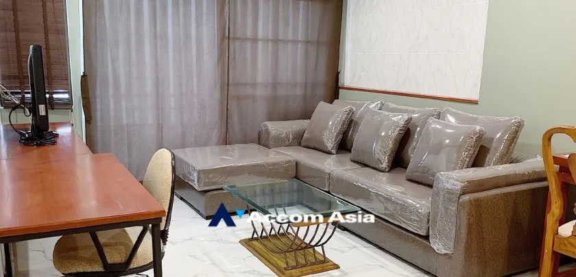 Saranjai mansion Condominium  1 Bedroom for Sale BTS Nana in Sukhumvit Bangkok