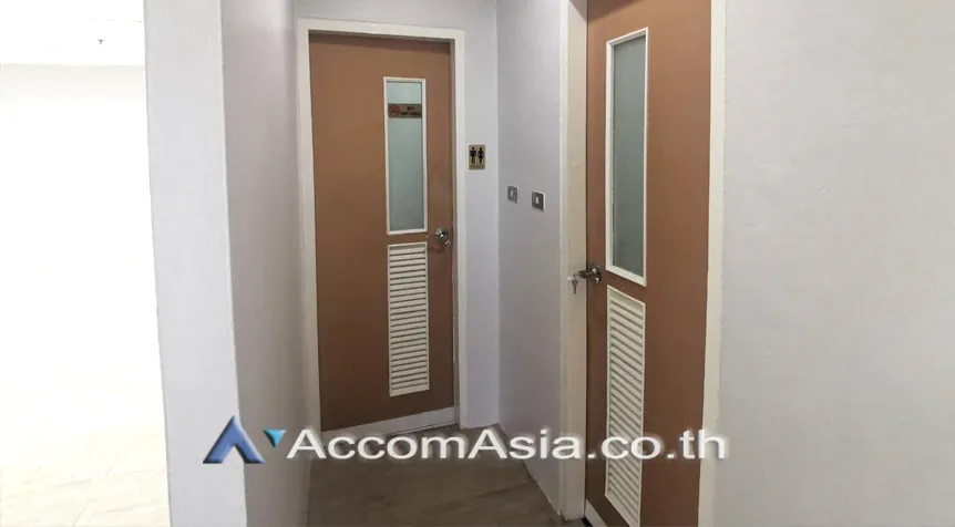unit Office space For Rent in Sukhumvit, Bangkok  near MRT Sukhumvit - BTS Asok (AA27020)