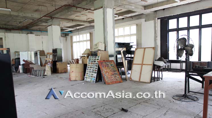  1  Condominium For Sale in Charoen Nakhon ,Bangkok BTS Krung Thon Buri at Baan Chao Praya AA27024