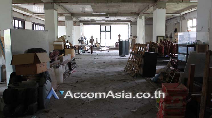  1  Condominium For Sale in Charoen Nakhon ,Bangkok BTS Krung Thon Buri at Baan Chao Praya AA27024