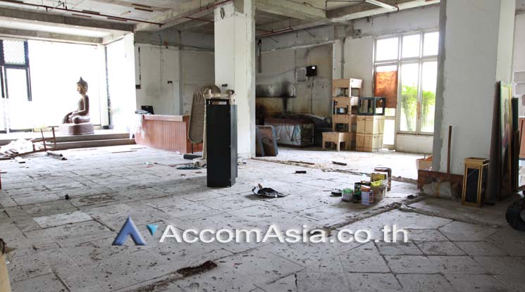 4  Condominium For Sale in Charoen Nakhon ,Bangkok BTS Krung Thon Buri at Baan Chao Praya AA27024