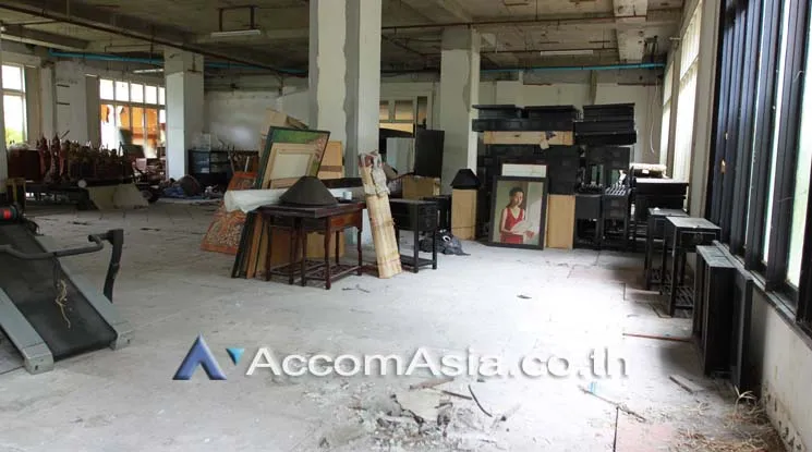 5  Condominium For Sale in Charoen Nakhon ,Bangkok BTS Krung Thon Buri at Baan Chao Praya AA27024