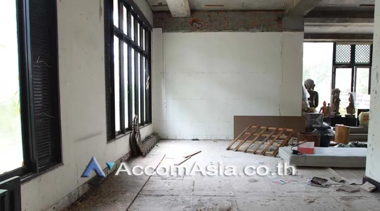 6  Condominium For Sale in Charoen Nakhon ,Bangkok BTS Krung Thon Buri at Baan Chao Praya AA27024