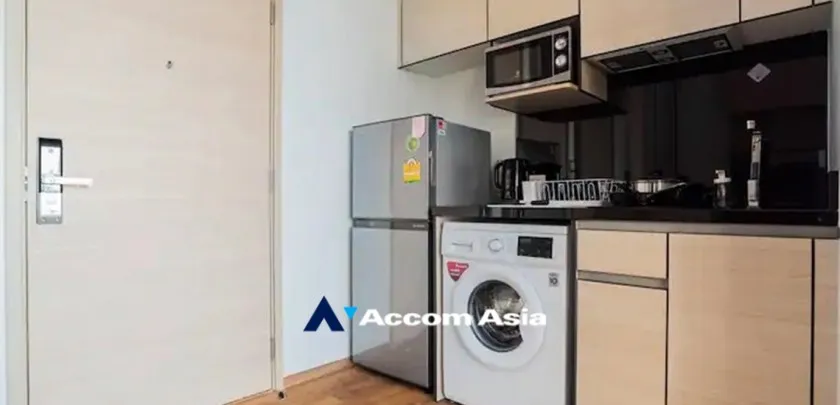 unit 1 Bedroom  Condominium For Sale in Sukhumvit, Bangkok  near BTS Phrom Phong (AA27025)
