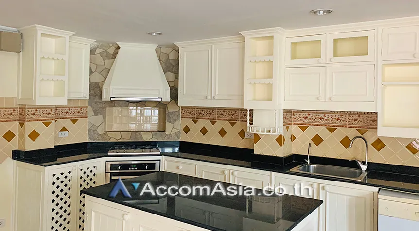  1  4 br Townhouse For Rent in Bang Na ,Bangkok BTS Bearing at Fantasia Villa 2 AA27044
