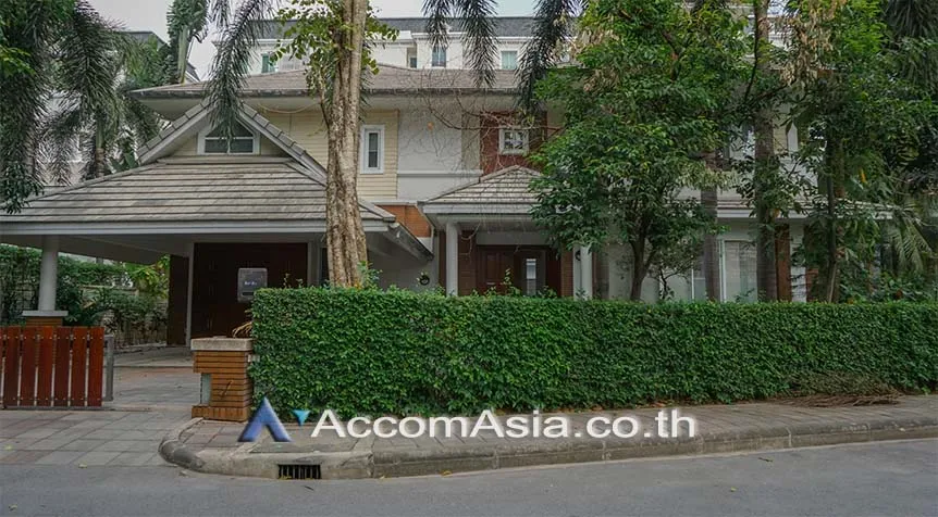  2  4 br House for rent and sale in Sukhumvit ,Bangkok BTS Thong Lo at Privacy and Peaceful AA27048