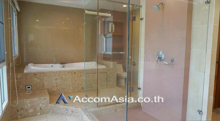 15  4 br House for rent and sale in Sukhumvit ,Bangkok BTS Thong Lo at Privacy and Peaceful AA27048
