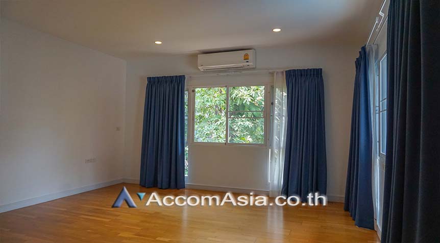 20  4 br House For Rent in Sukhumvit ,Bangkok BTS Thong Lo at Privacy and Peaceful AA27048