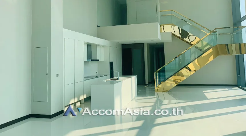 Duplex Condo, Penthouse | Q1 Sukhumvit Condominium  4 Bedroom for Sale BTS Nana in Sukhumvit Bangkok