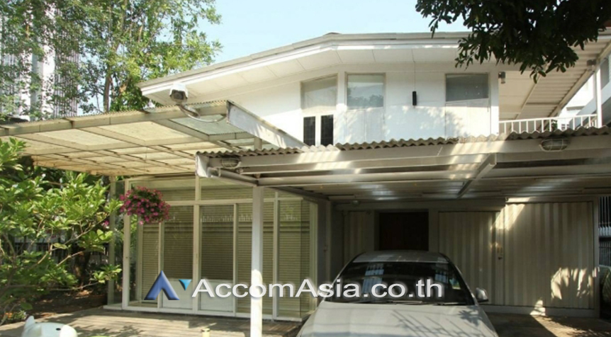  2  2 br House For Rent in Sathorn ,Bangkok BTS Chong Nonsi AA27071
