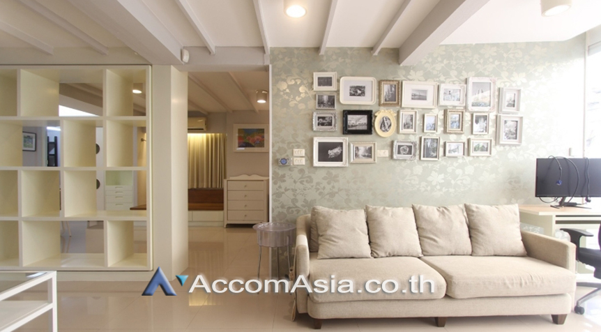 4  2 br House For Rent in Sathorn ,Bangkok BTS Chong Nonsi AA27071