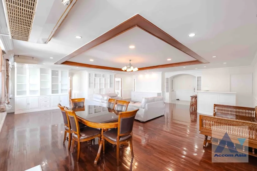 Pet friendly |  D.S. Tower 1 Condominium  3 Bedroom for Rent BTS Phrom Phong in Sukhumvit Bangkok