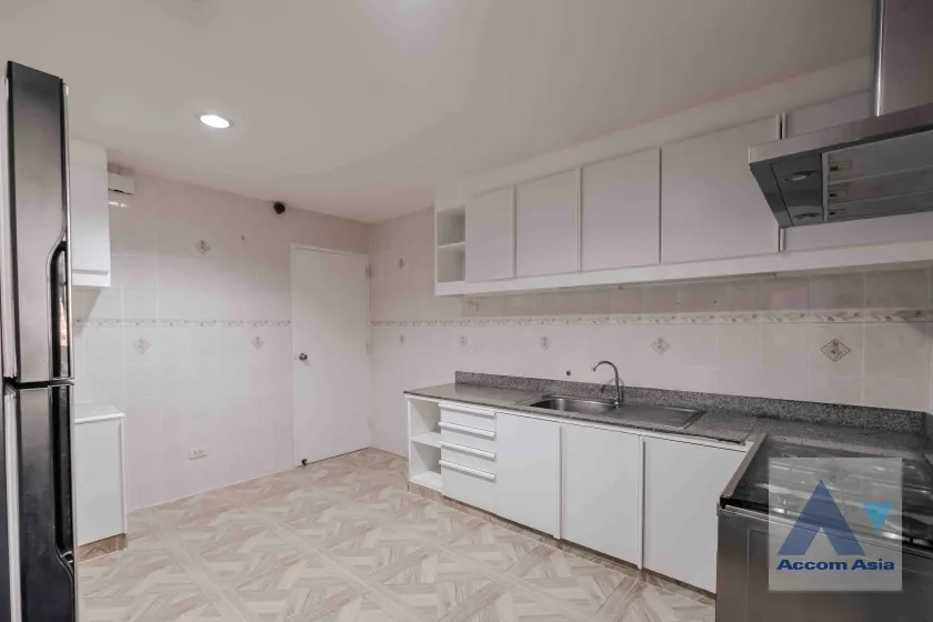 5  3 br Condominium For Rent in Sukhumvit ,Bangkok BTS Phrom Phong at D.S. Tower 1 AA27103