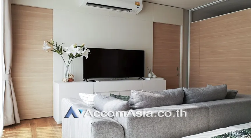 unit 1 Bedroom  Condominium For Sale in Sukhumvit, Bangkok  near BTS Phrom Phong (AA27108)