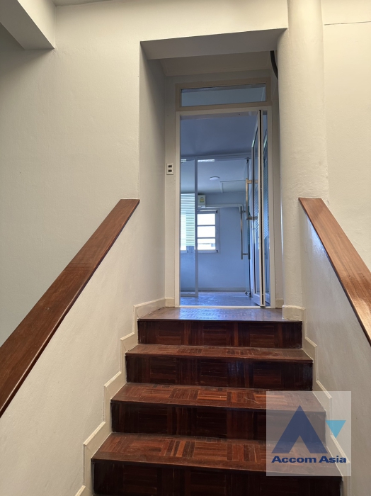 6  4 br House for rent and sale in Sukhumvit ,Bangkok BTS Punnawithi AA27152