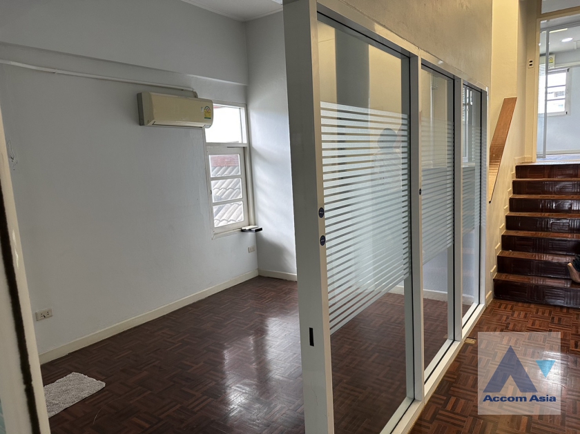 13  4 br House for rent and sale in Sukhumvit ,Bangkok BTS Punnawithi AA27152