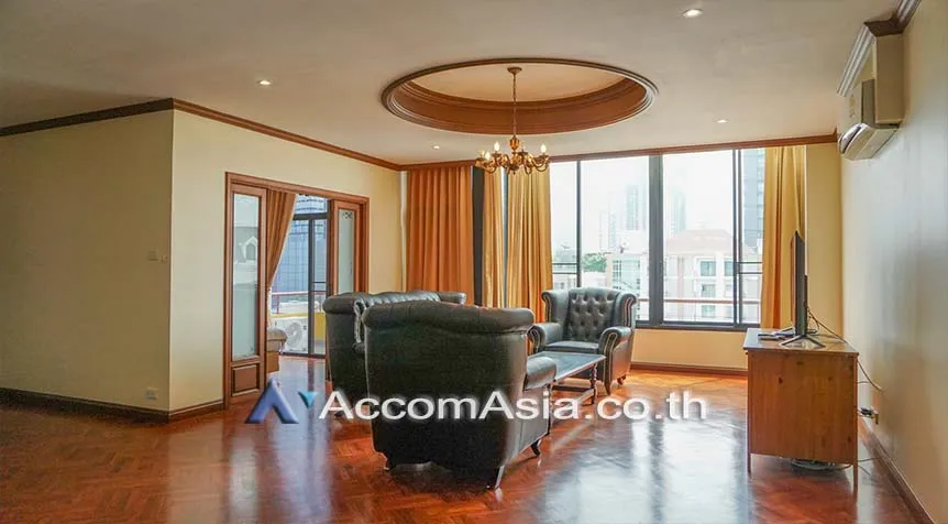 unit 4 Bedrooms  Apartment For Rent in Sukhumvit, Bangkok  near BTS Thong Lo (AA27191)